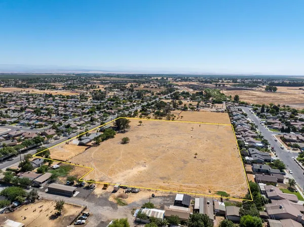 $499,999 | 27592 Avenue 16, Madera, CA 93638