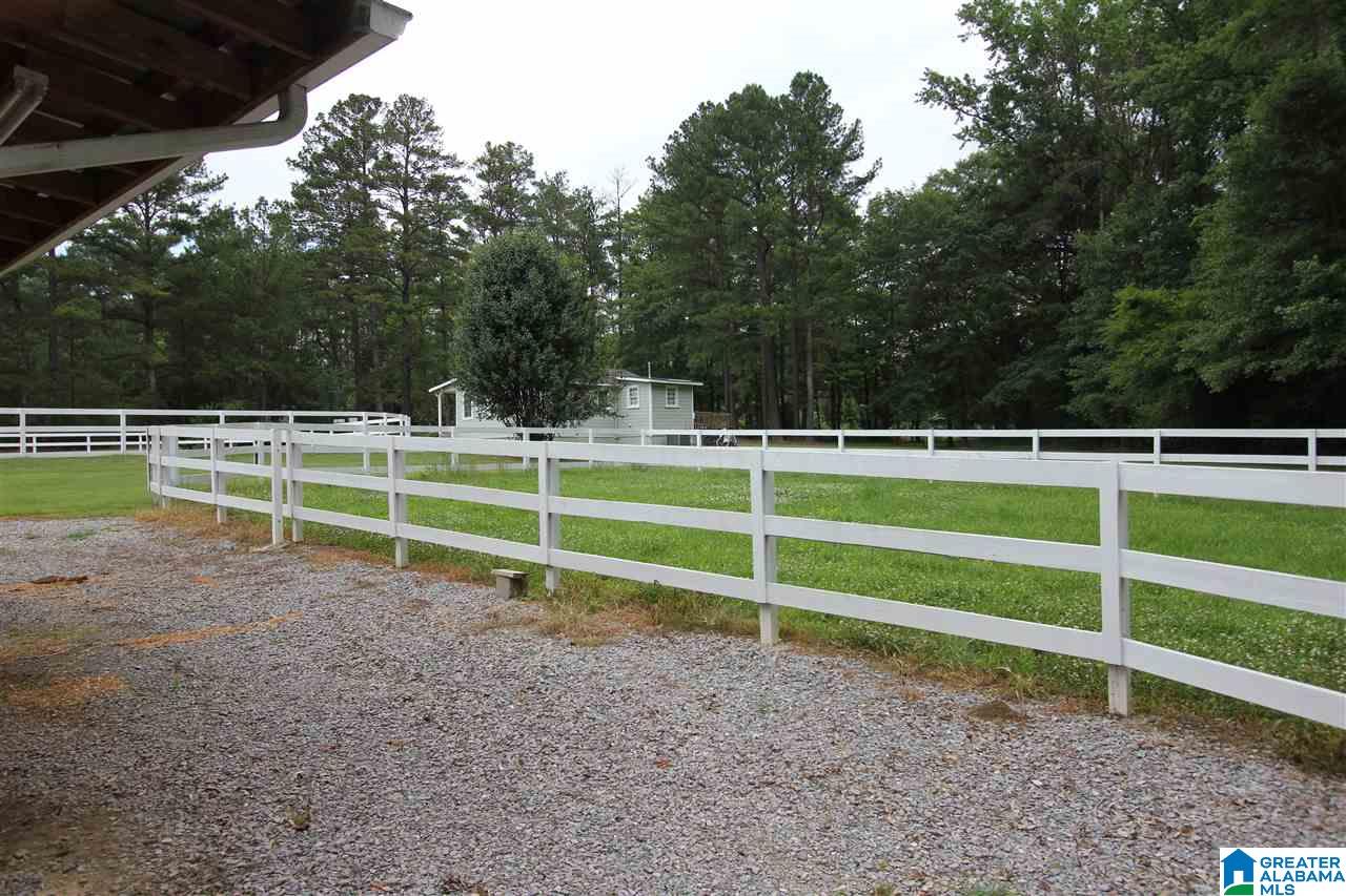 4015 Nixon Road Bessemer, AL 35022 - Photo 5 of 17