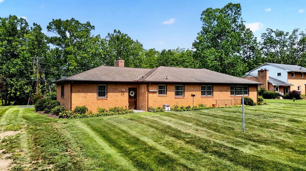 1243 Meadowbrook Road Waynesboro, VA 22980 - Photo 11 of 57 Gallery Image 11