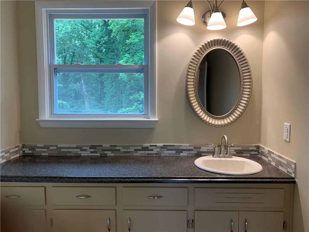 3675 River Road Hickory, NC 28602 - Photo 13 of 45