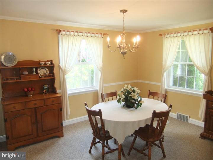 411 Fairview Road Springfield, PA 19064 - Photo 6 of 25 Dining Room