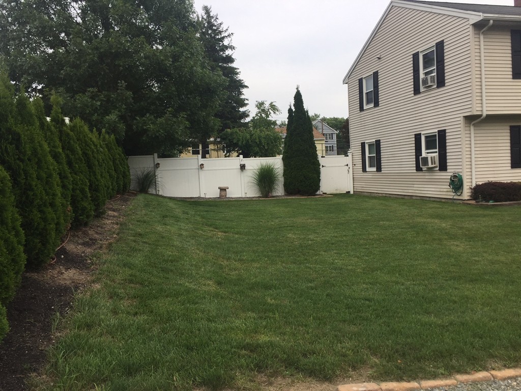 6 Elizabeth Road Billerica, MA 01821 - Photo 2 of 17