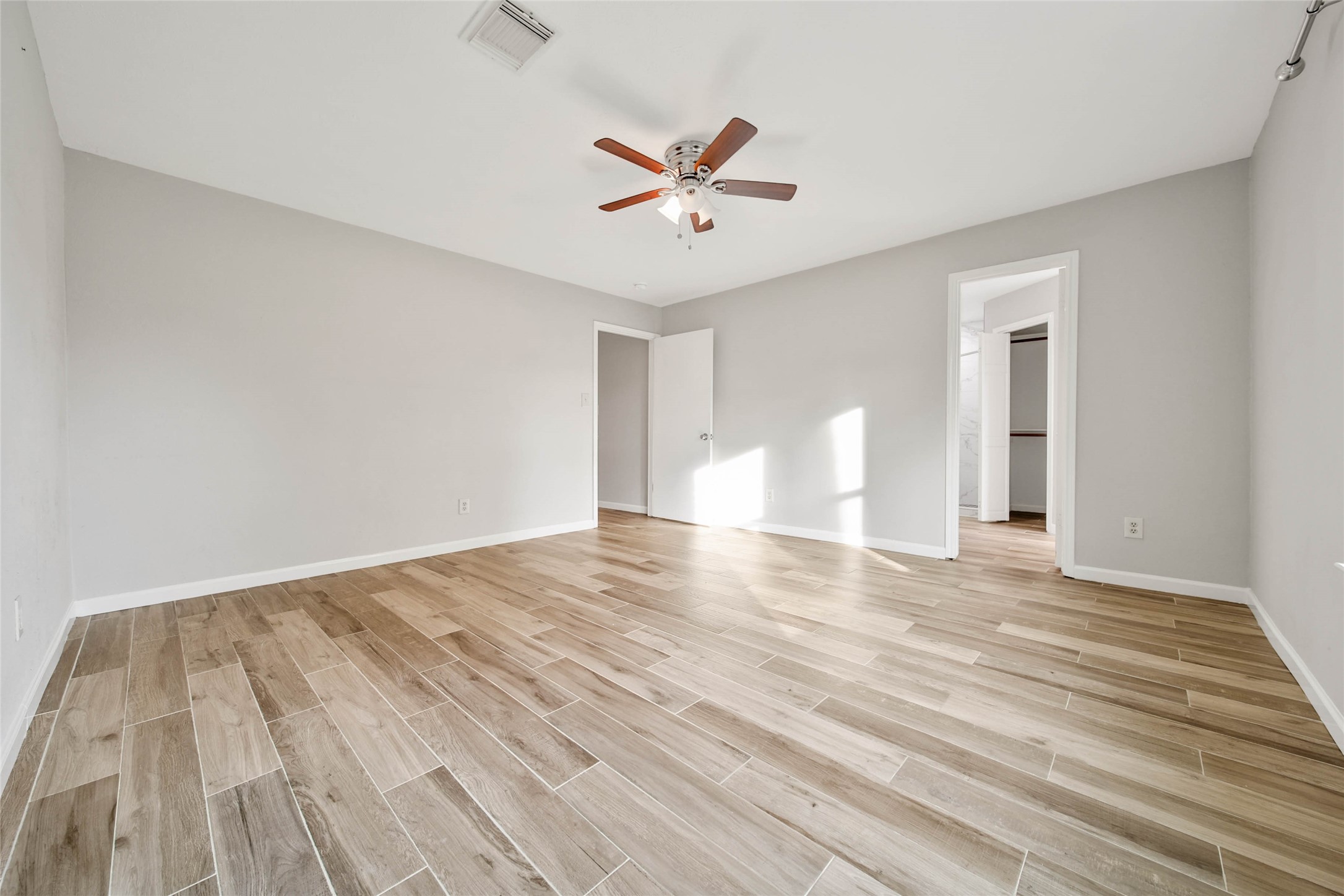 14719 Cedar Point Drive Houston, TX 77070 - Photo 14 of 46