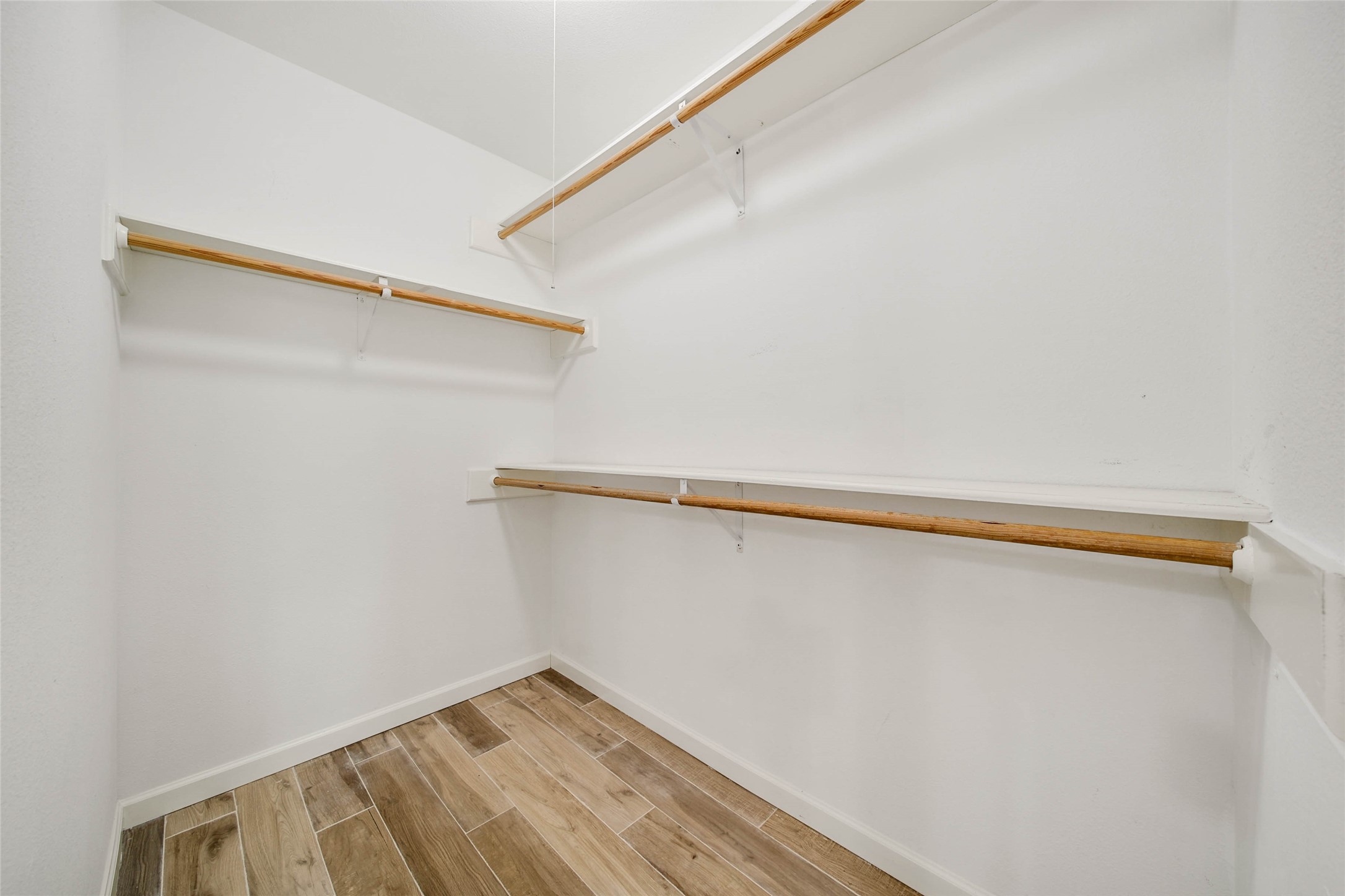 14719 Cedar Point Drive Houston, TX 77070 - Photo 18 of 46