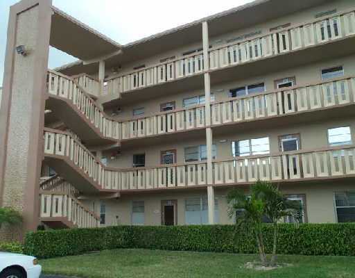 3066 Guildford East, Unit 3066D Boca Raton, FL 33434 - Photo 1 of 1 Primary Photo