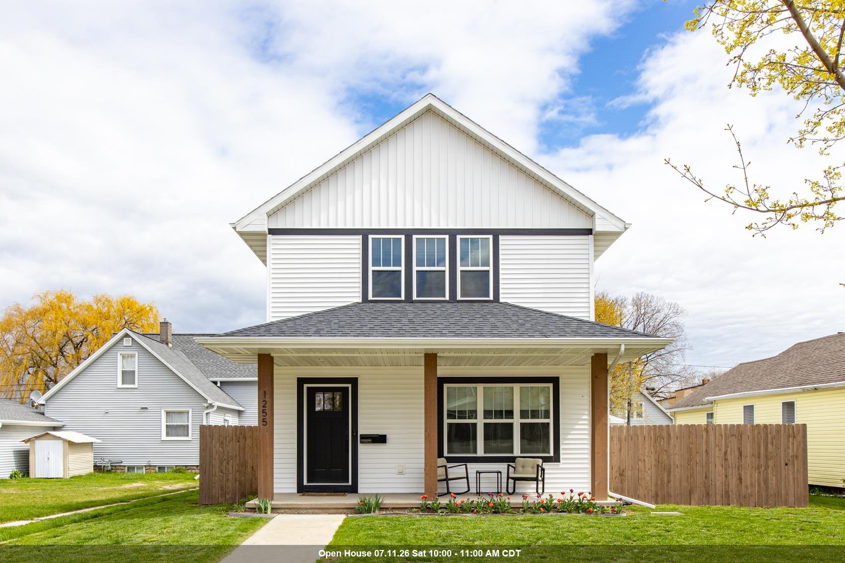 1255 Cherry Street Green Bay, WI 54301 - Photo 1 of 30