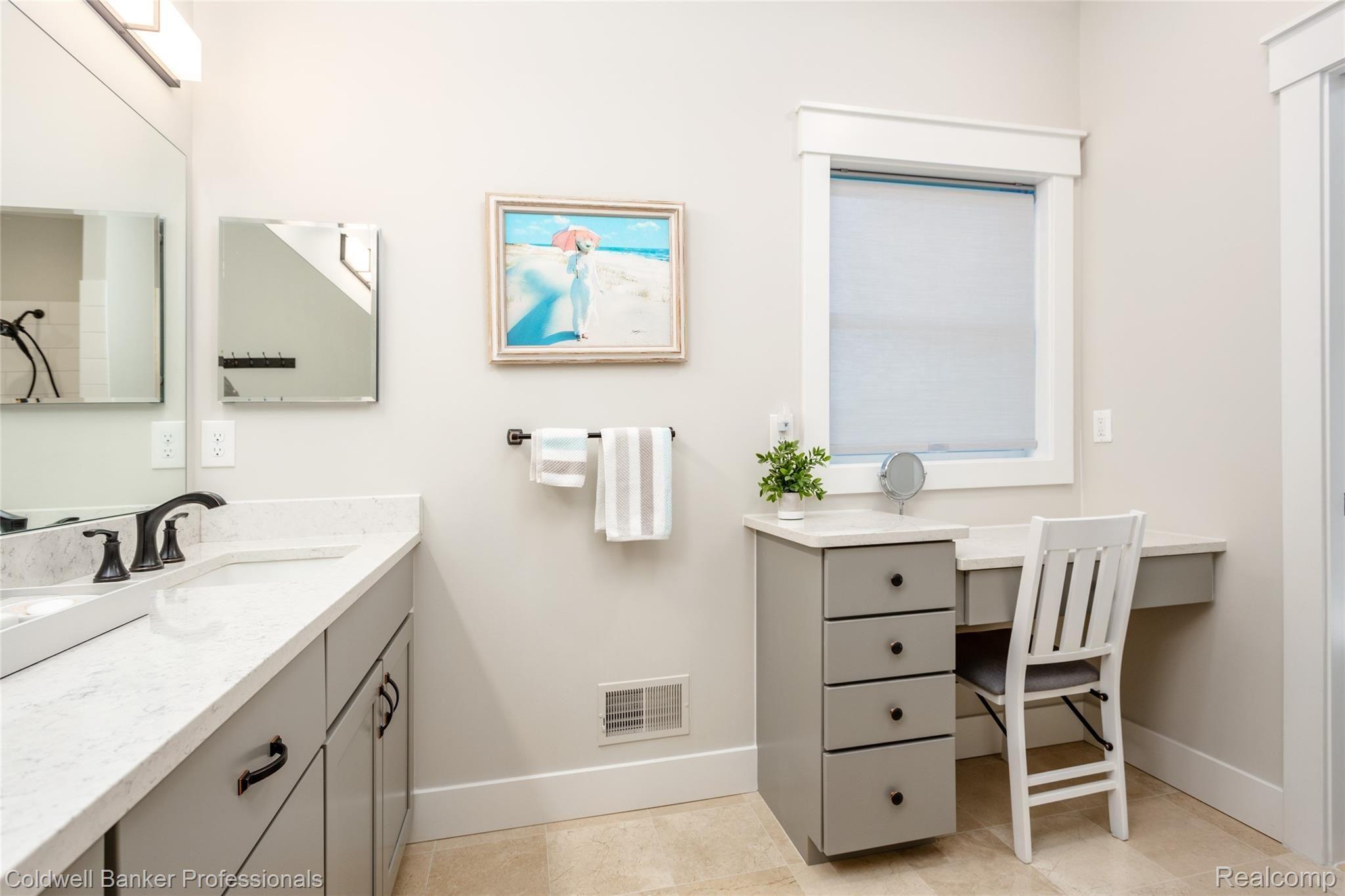2530 Tooley Road Howell, MI 48855 - Photo 29 of 53 2530 Tooley L021.jpg
