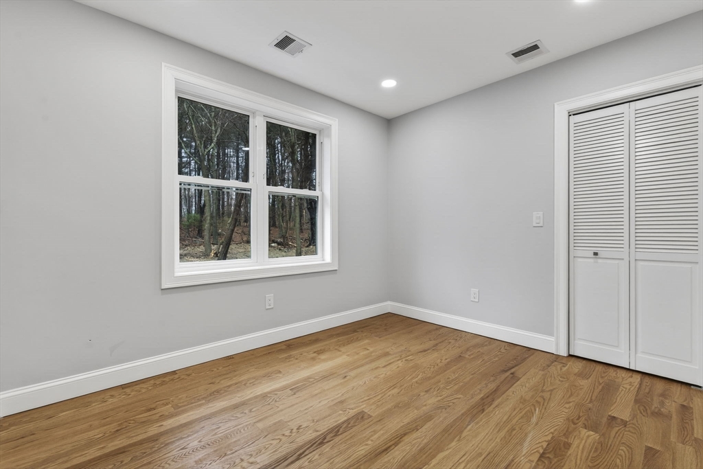 72 Westboro Road Grafton, MA 01536 - Photo 20 of 35