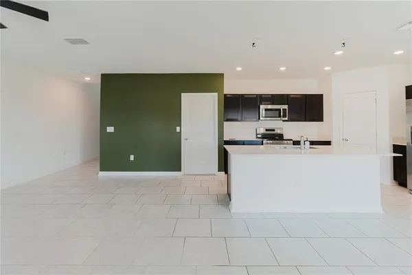 $2,150 | 1458 Austin Street, Lake Wales, FL 33859