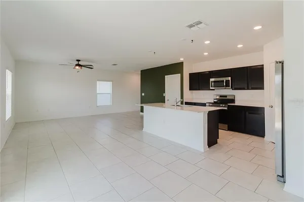 $2,150 | 1458 Austin Street, Lake Wales, FL 33859