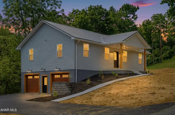 $334,600 | 1021 Palm Spring Lane, Altoona, PA 16601