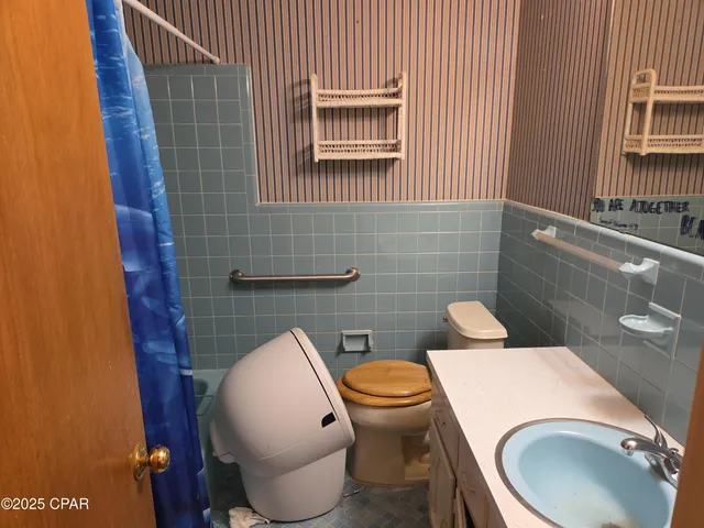 $239,995 | 1960 Inwood Road, Sneads, FL 32460