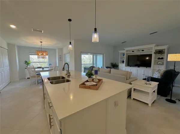 a view of kitchen with breakfast area