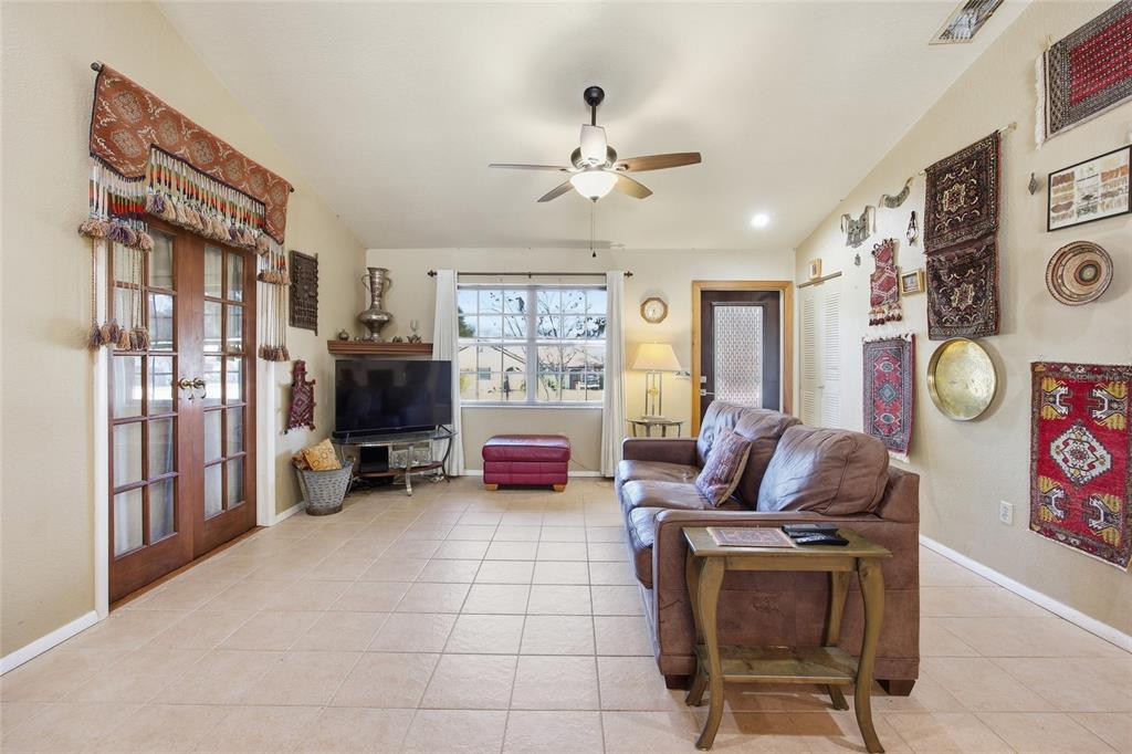 1114 Hickory Road Ocala, FL 34472 - Photo 6 of 36 Gallery Image 6