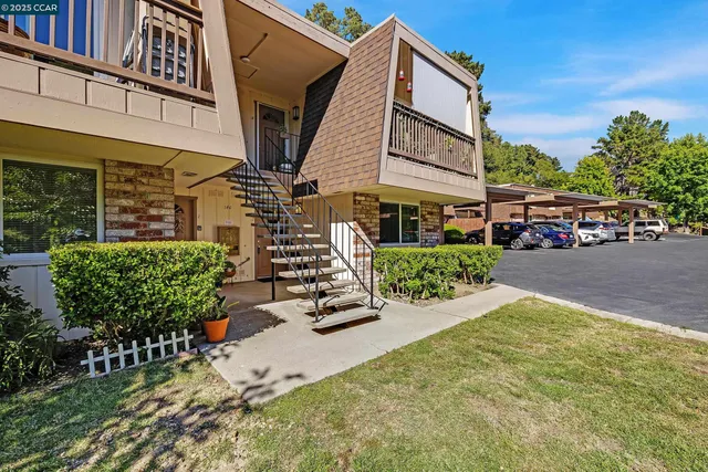 $479,000 | 146 Ascot Court, Unit 2, Moraga, CA 94556