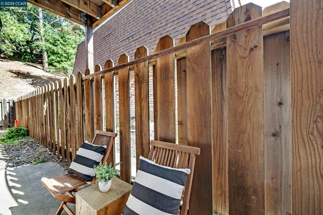 a view of a house with a outdoor space