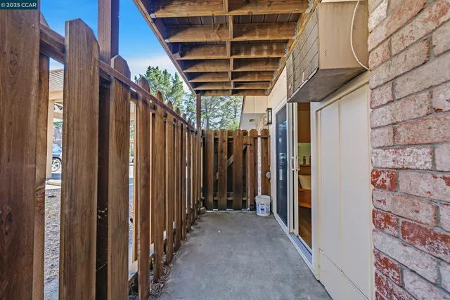 $479,000 | 146 Ascot Court, Unit 2, Moraga, CA 94556