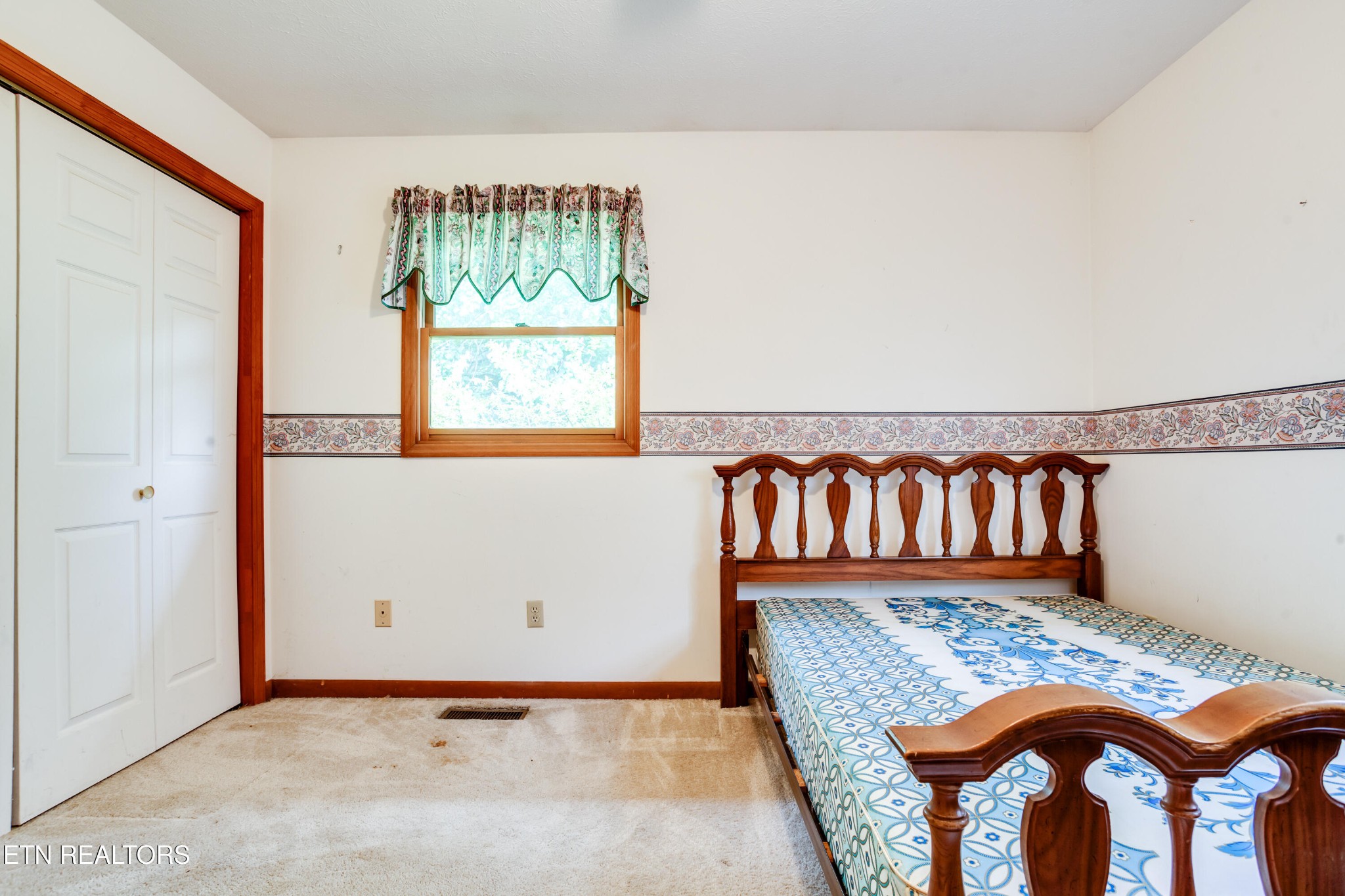 375 Rainbow Road Sevierville, TN 37862 - Photo 35 of 58 a view of a wooden floor and a window in a room