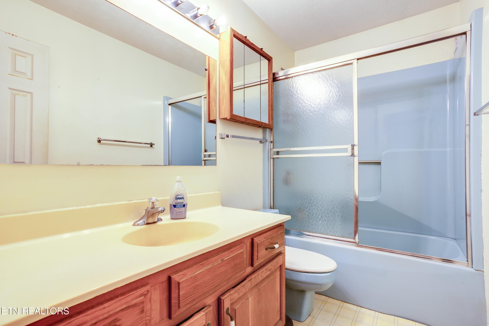 375 Rainbow Road Sevierville, TN 37862 - Photo 37 of 58 a bathroom with a sink and a mirror