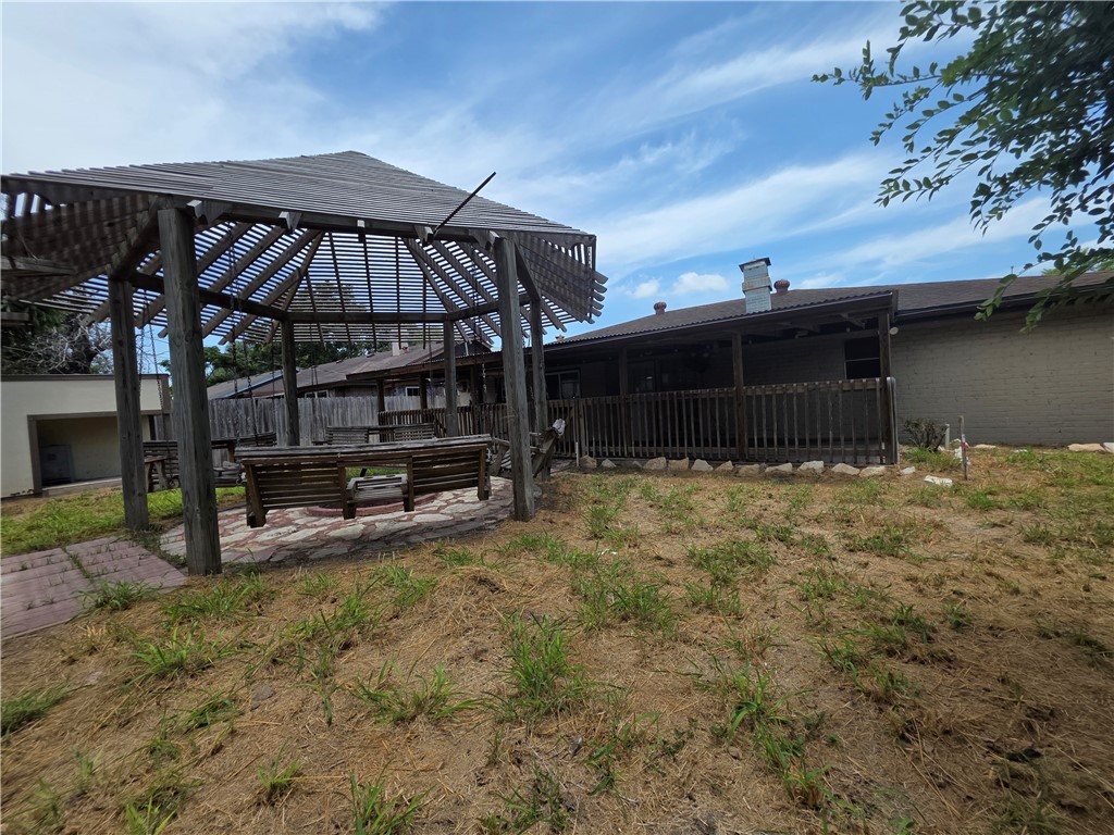1905 Suntide Road Corpus Christi, TX 78409 - Photo 3 of 37
