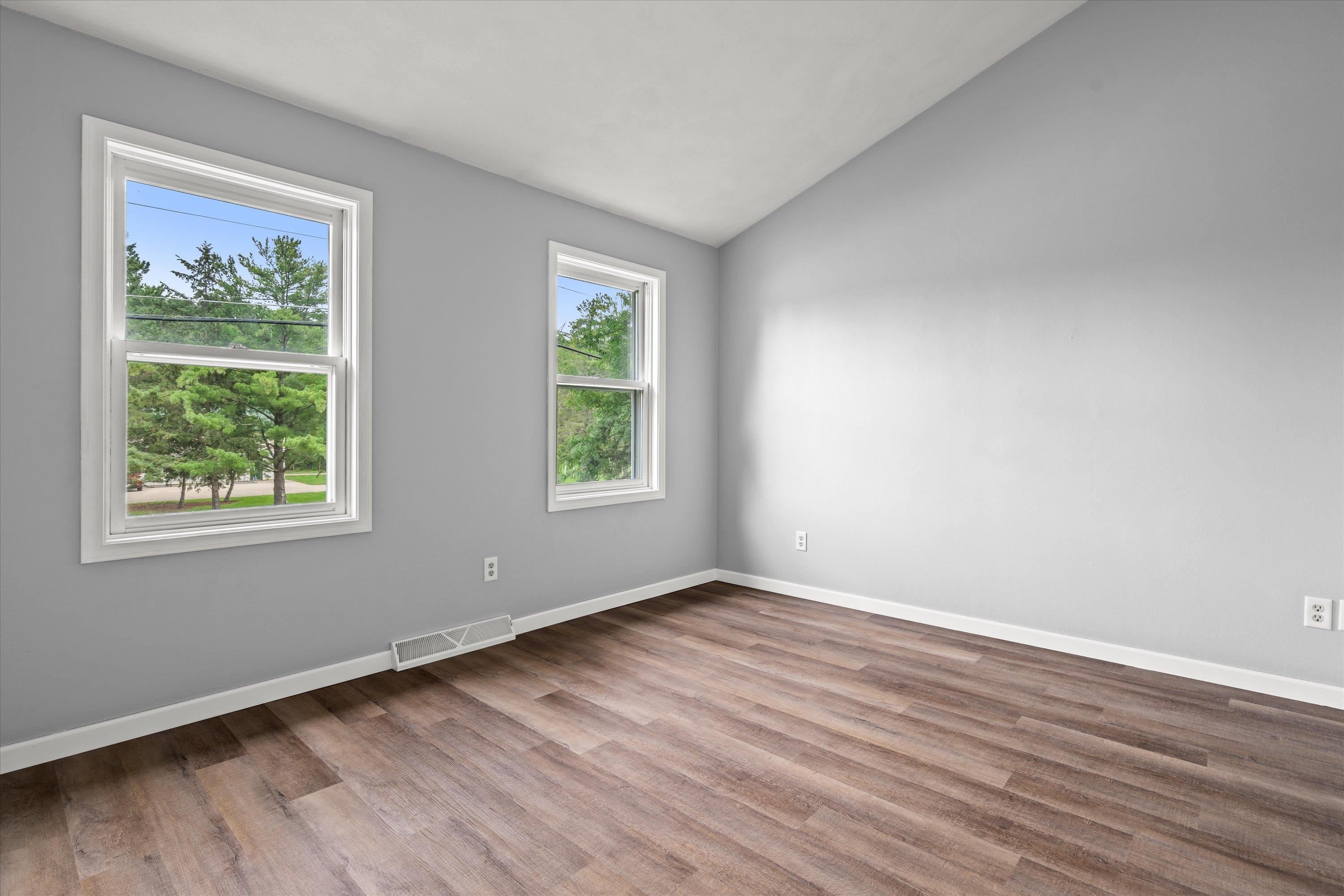 1141 Pendleton Road Neenah, WI 54956 - Photo 32 of 48 Gallery Image 32