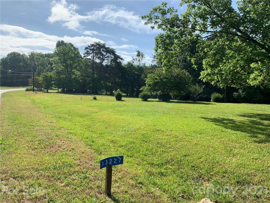 13227 Woody Point Road Charlotte, NC 28278 - Photo 1 of 13 Gallery Image 1