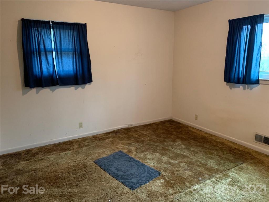 13227 Woody Point Road Charlotte, NC 28278 - Photo 13 of 13 Gallery Image 13