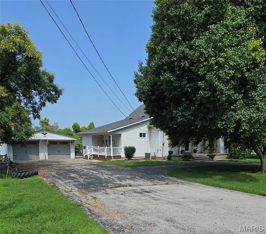 419 Old Rock Road Granite City, IL 62040 - Photo 4 of 74 Gallery Image 4