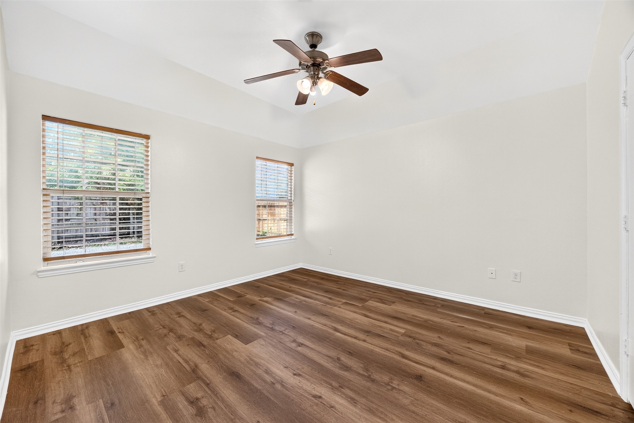 1302 Shearn Street Houston, TX 77007 - Photo 19 of 40