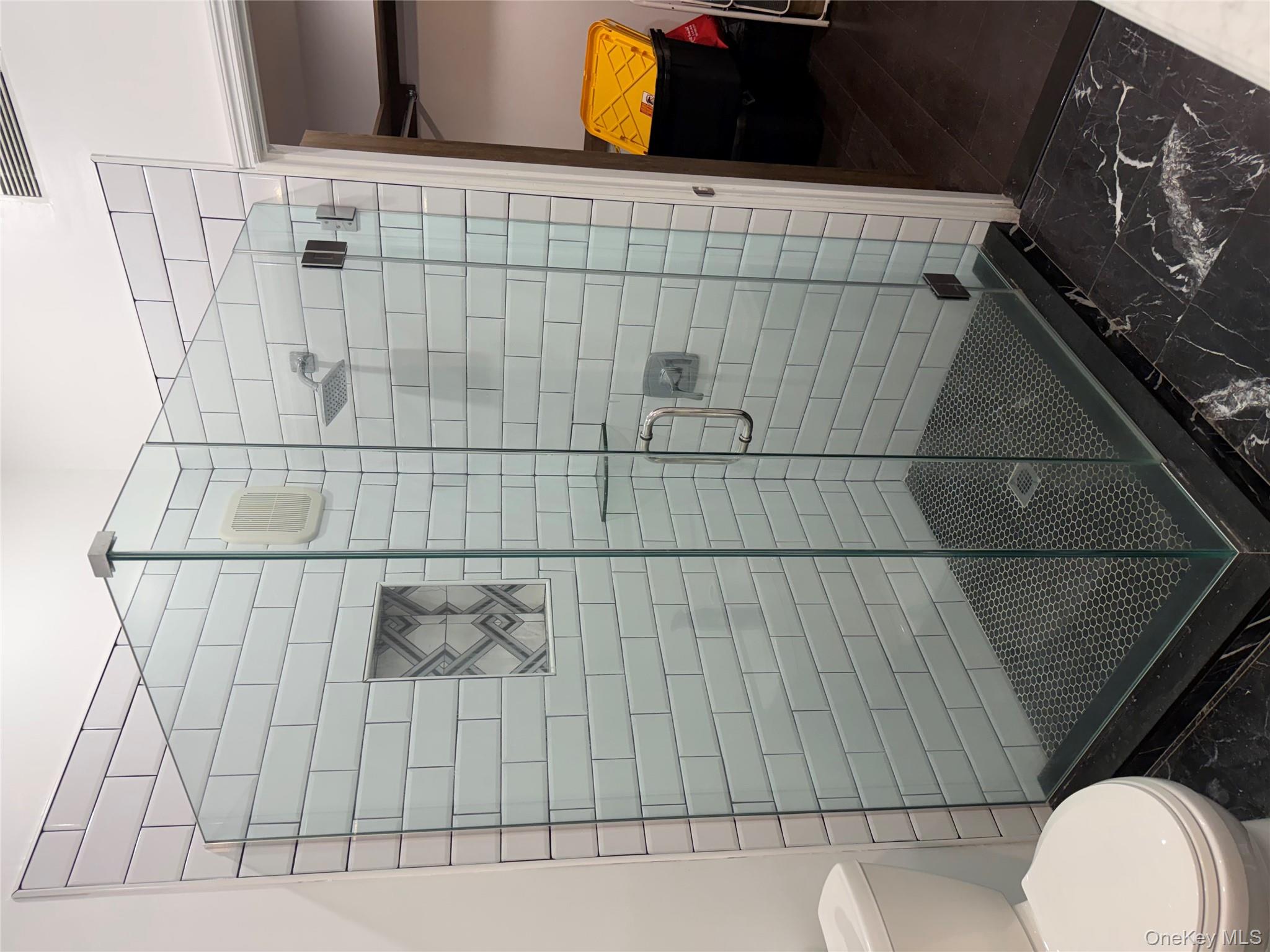 731 Hungry Harbor Road Valley Stream, NY 11581 - Photo 4 of 6