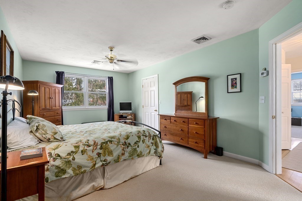494 Hudson Road Sudbury, MA 01776 - Photo 14 of 33 Gallery Image 14