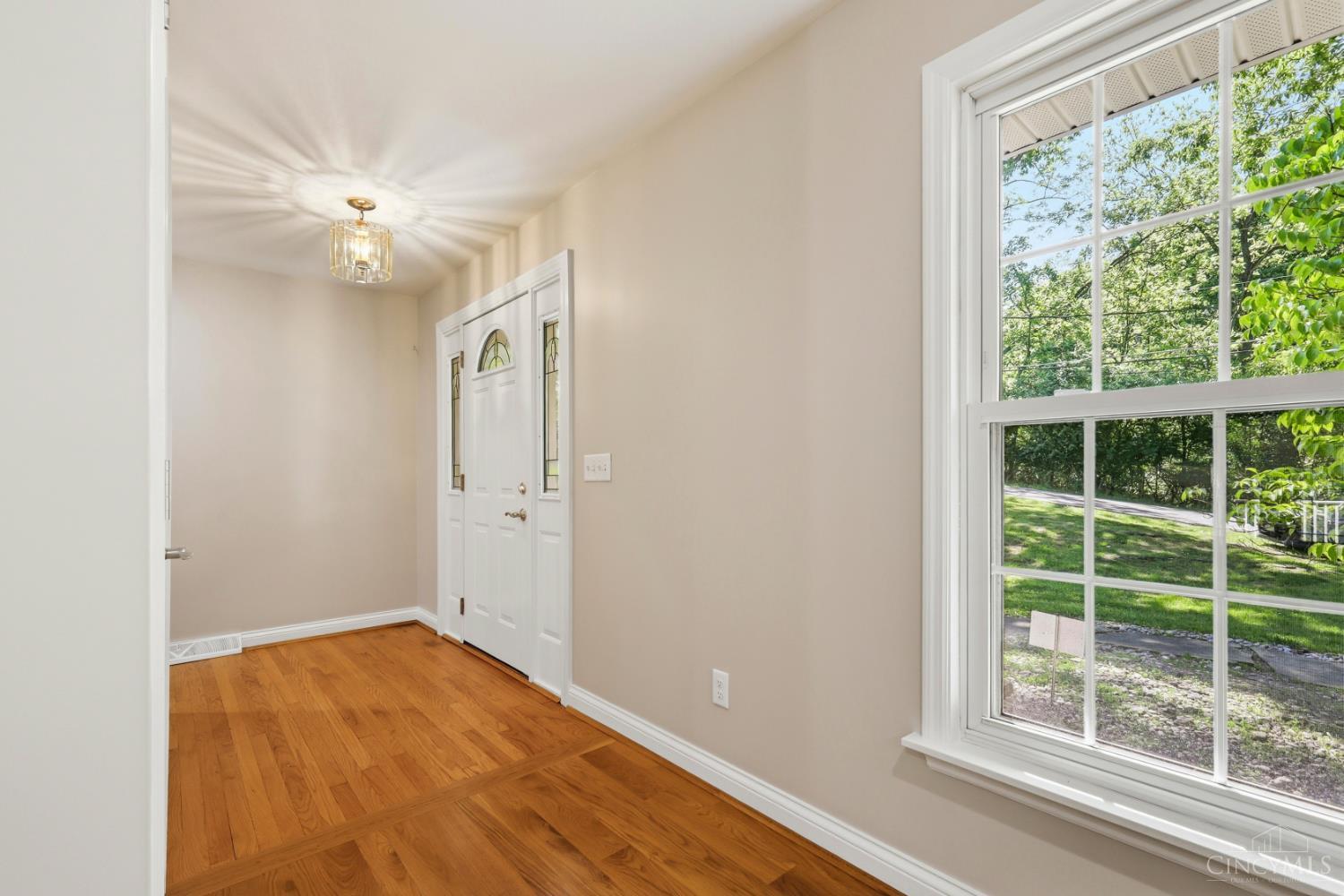 1344 Fuhrman Road Reading, OH 45215 - Photo 4 of 35 Gallery Image 4