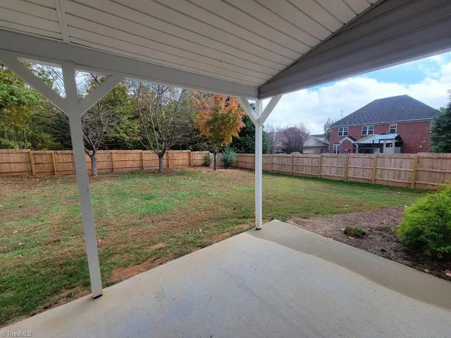 $2,495 | 228 Cabot Drive, Winston-Salem, NC 27103