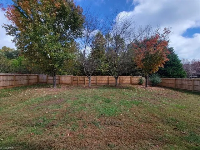 $2,495 | 228 Cabot Drive, Winston-Salem, NC 27103