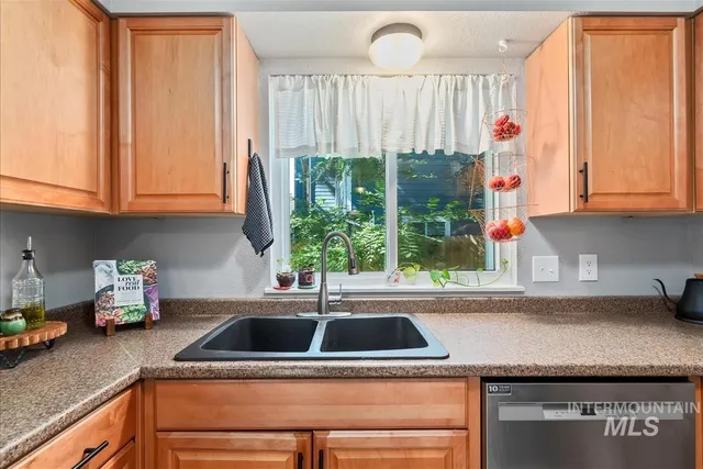 $399,900 | 1793 East Boise Avenue, Boise, ID 83706