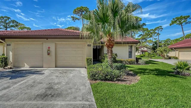 $2,500 | 3711 Pinecone Court, Unit 168, Sarasota, FL 34238