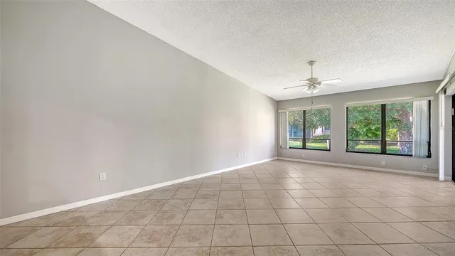 $2,500 | 3711 Pinecone Court, Unit 168, Sarasota, FL 34238