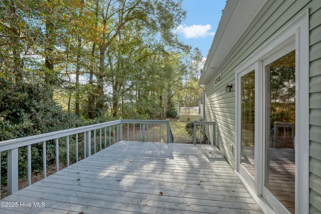 $305,000 | 5377 Highway 41, Wallace, NC 28466