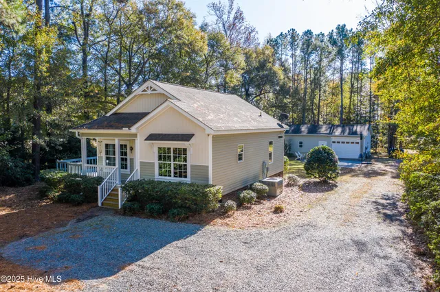 $305,000 | 5377 Highway 41, Wallace, NC 28466