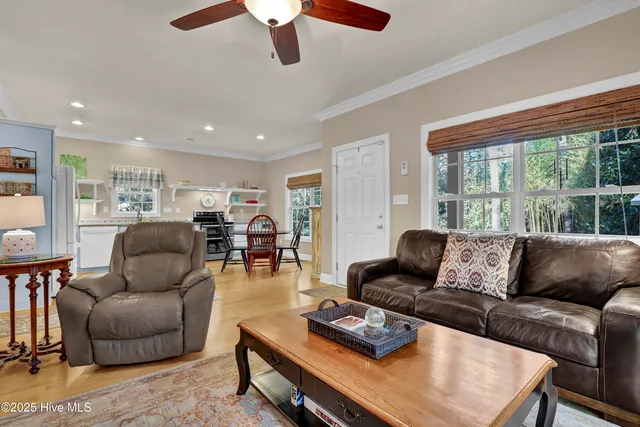 $305,000 | 5377 Highway 41, Wallace, NC 28466