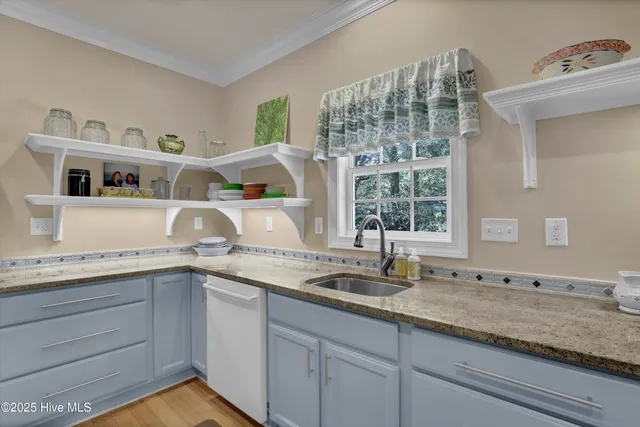 $305,000 | 5377 Highway 41, Wallace, NC 28466