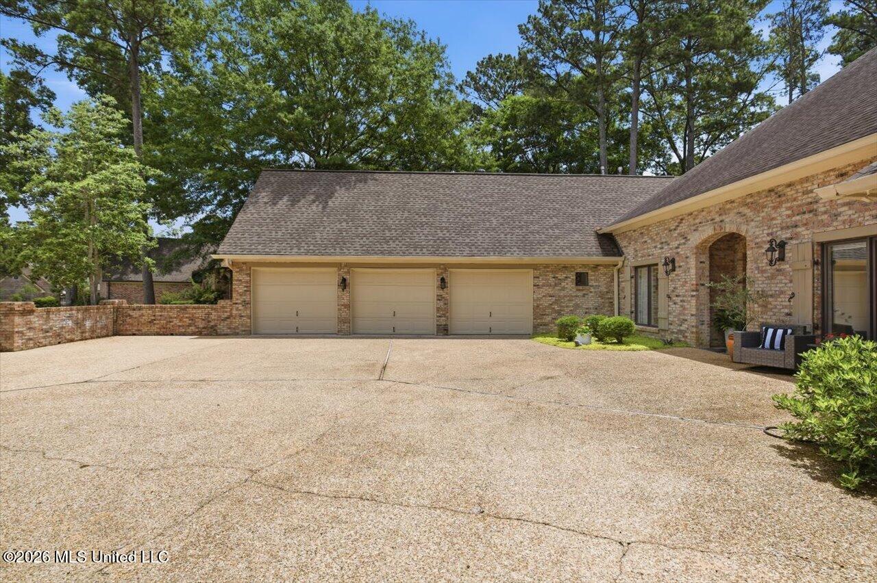 408 Ashbourn Court Madison, MS 39110 - Photo 6 of 61 06-408 Ashbourn Ct _ Hometoursms.com