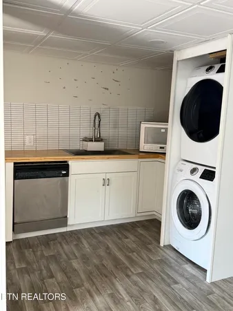 $399,900 | 7769 Maida Vale Circle, Powell, TN 37849