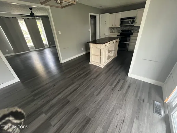 $399,900 | 7769 Maida Vale Circle, Powell, TN 37849