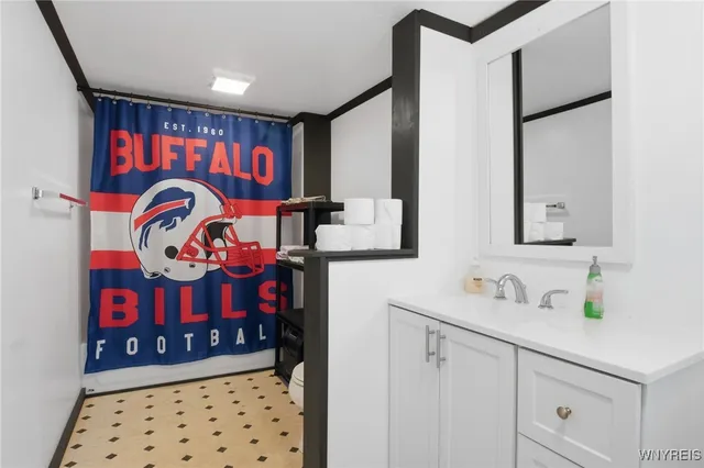 $699,900 | 60 Fay Street, Orchard Park, NY 14127