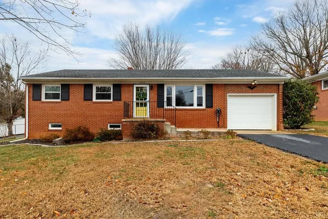 $285,000 | 2405 5th Street, Staunton, VA 24401