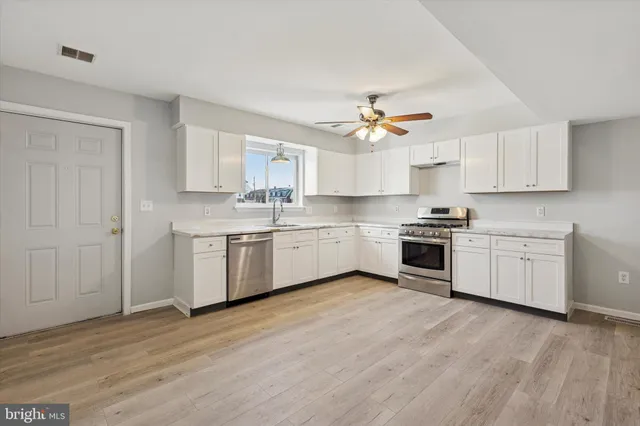 $1,900 | 908 Green Street, Norristown, PA 19401