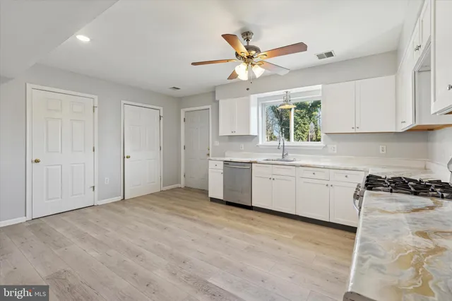 $1,900 | 908 Green Street, Norristown, PA 19401