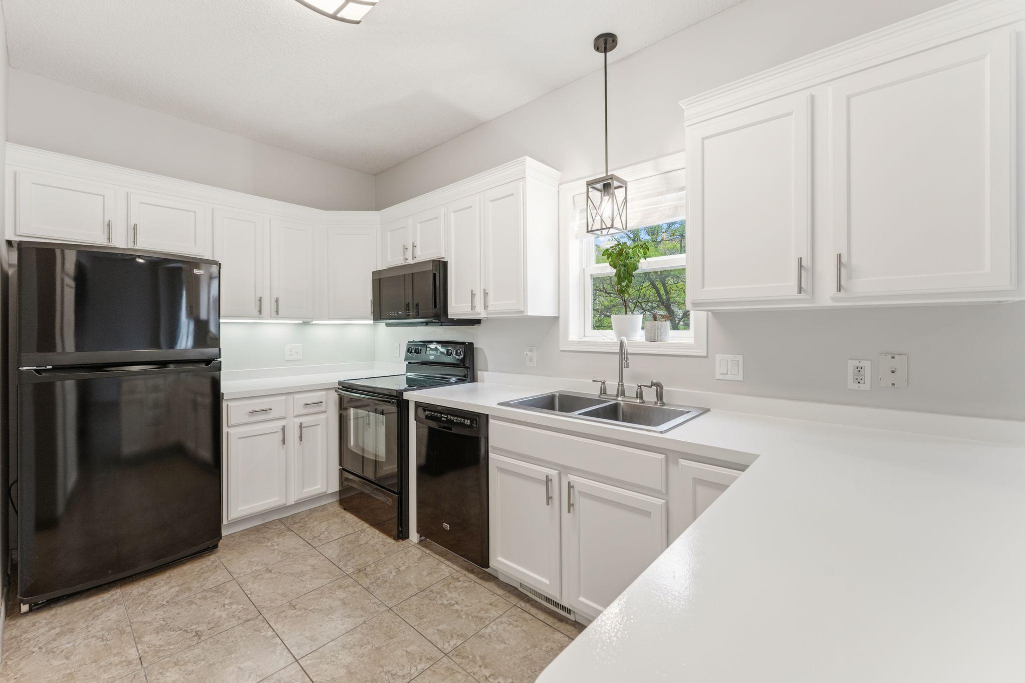 29 River Bend Place Chaska, MN 55318 - Photo 14 of 35