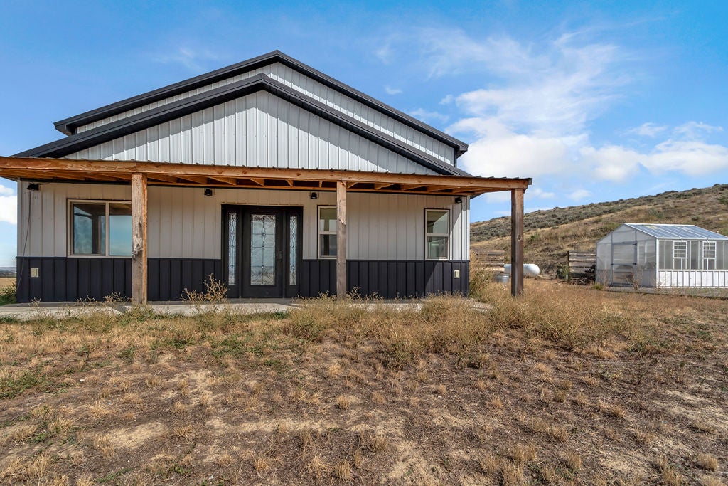 1720 Davis Creek Road Laurel, MT 59044 - Photo 3 of 35 Gallery Image 3